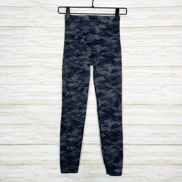 Spanx Look At Me Now Seamless Camo Leggings - Picture 1 of 6